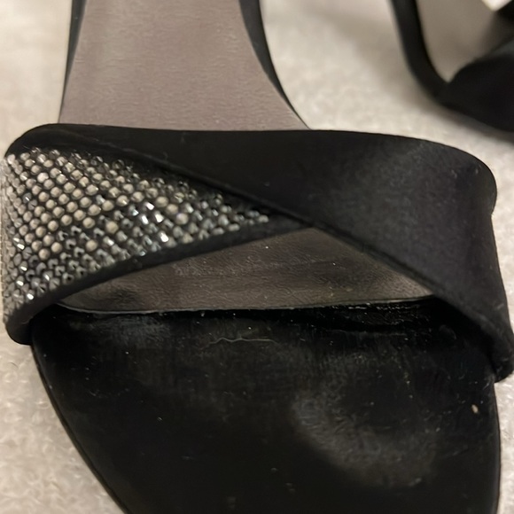 Giorgio Armani size 6 black satin with silver slingback sandals - Picture 2 of 5